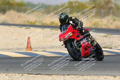 media/Mar-28-2022-Superbike Trackdays (Mon) [[b8603d0f67]]/Open Track Time/Turn 7/